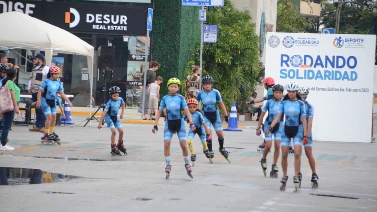 Familias disfrutan del domingo con Rodando por Solidaridad