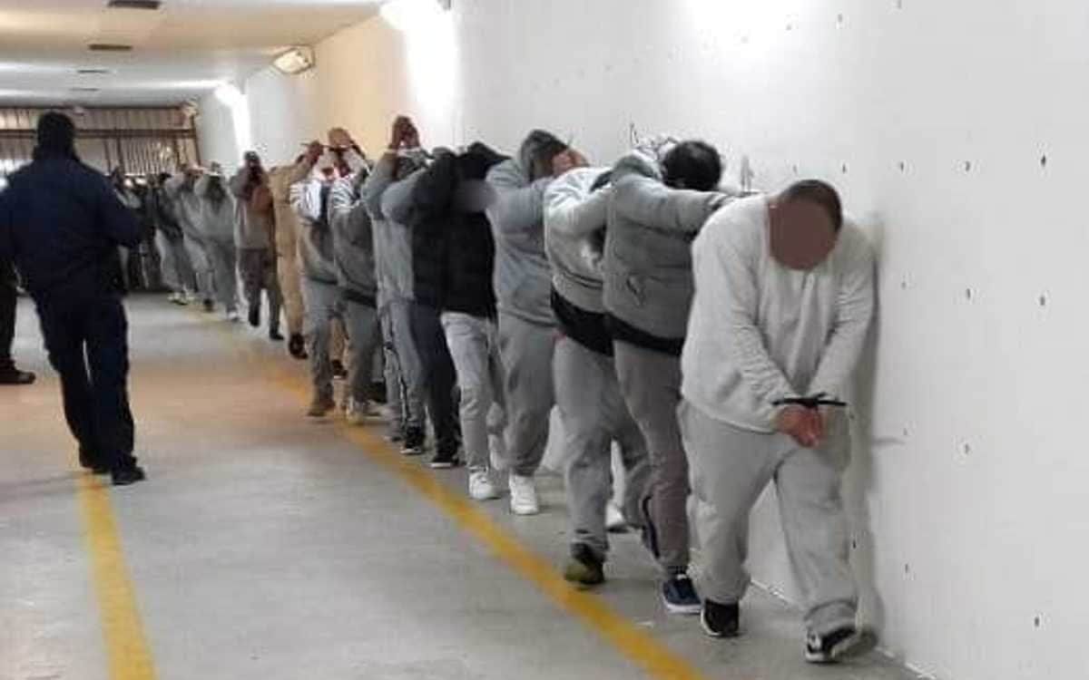 Se lleva a cabo un traslado de 191 reos de Ciudad Juárez a penales federales