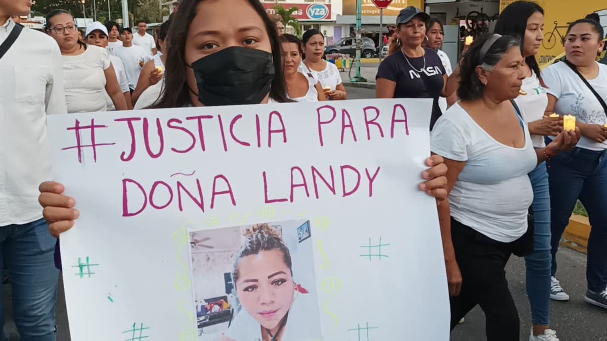 Marchan mujeres y taxistas en Chetumal para pedir justicia por Landy