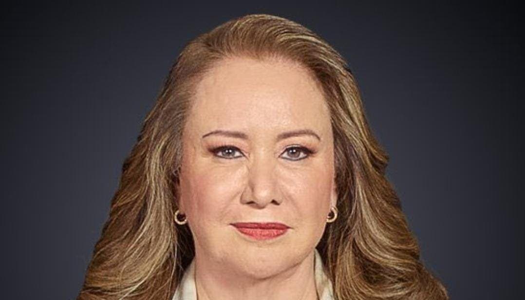 Yasmín Esquivel afirma que el otro abogado plagió, él la desmiente; UNAM se pronuncia