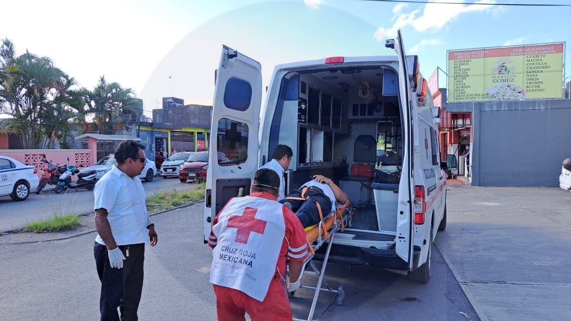 Chocan guardias nacionales con taxi en Felipe Carrillo Puerto; hay 3 heridos