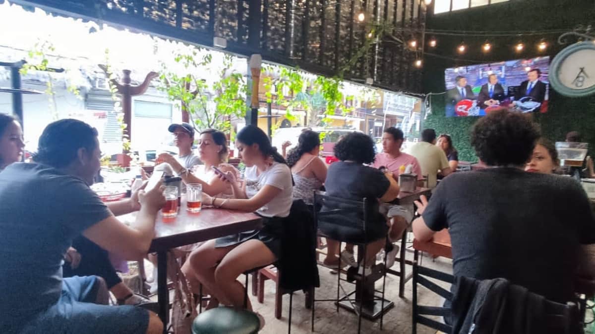 Registra Quinta Avenida alta afluencia de comensales por el Super Bowl