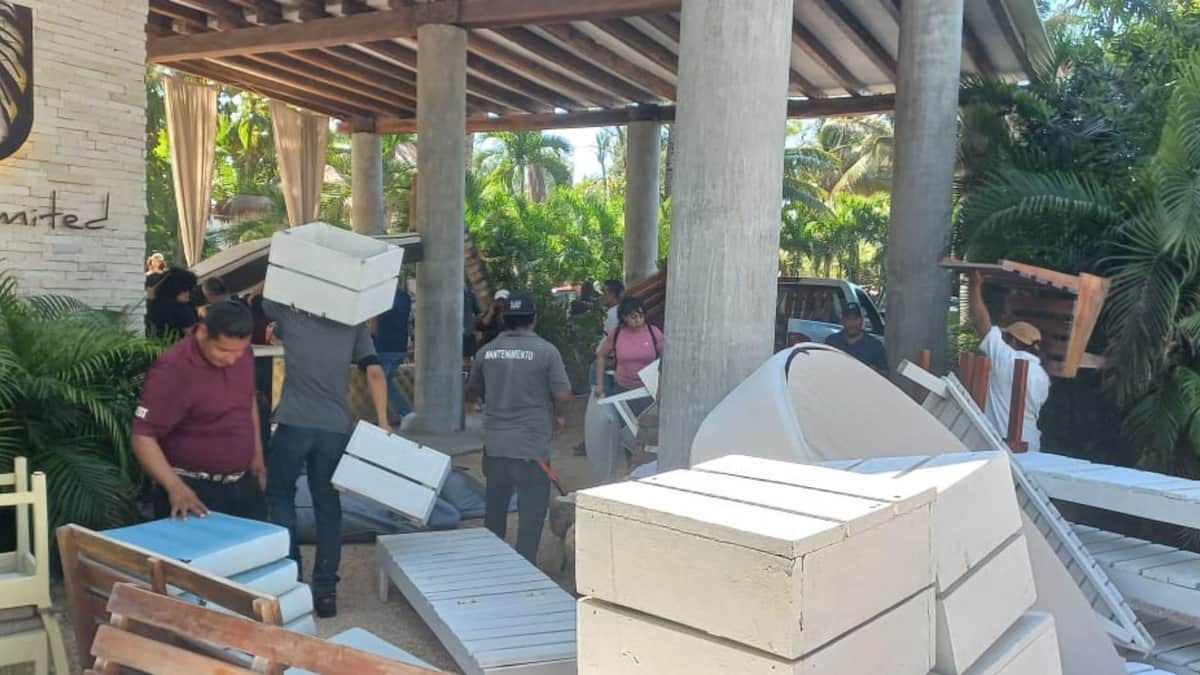 Intentan desalojar varios centros de hospedaje en la zona costera de Tulum