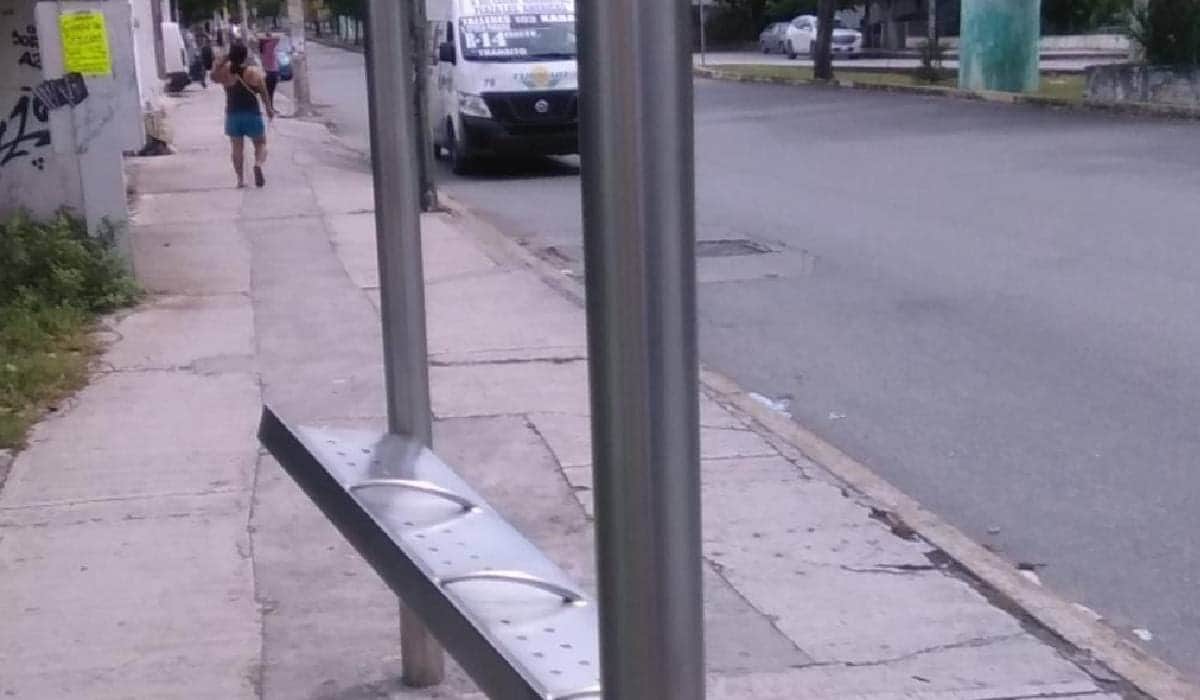 Multan a empresa por paraderos de Cancún en mal estado; podrían retirar concesión