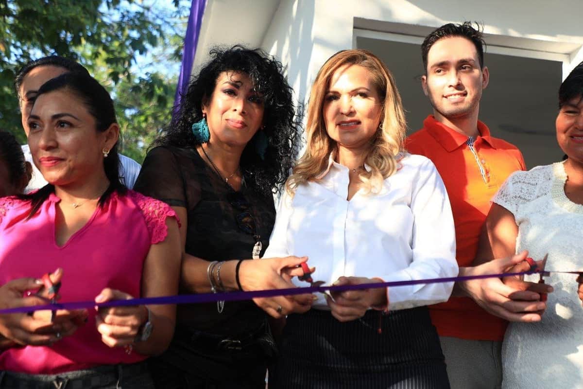 Lili Campos inauguró el Quinto Punto Violeta en apoyo contra la violencia hacia las mujeres