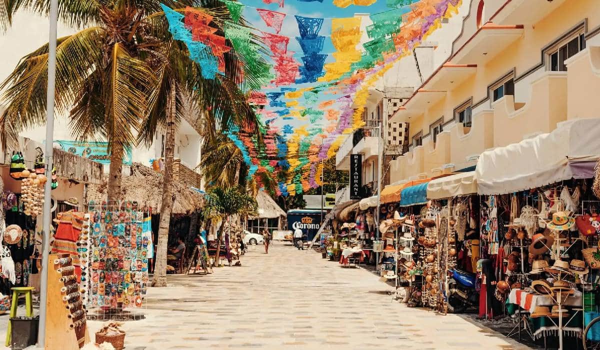 Comercios de Playa del Carmen esperan ventas del 90% durante Semana Santa