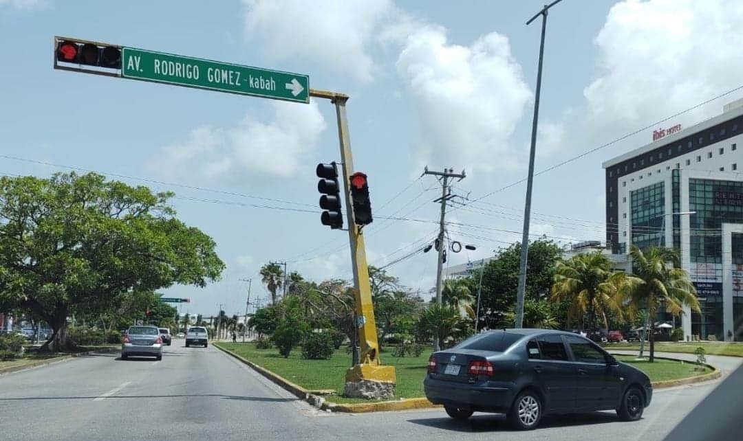 Modernizarán semáforos de Cancún con recursos del Derecho de Saneamiento