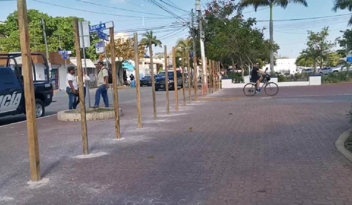 Comienzan trabajos de remodelación de la plaza 28 de Julio de Playa del Carmen