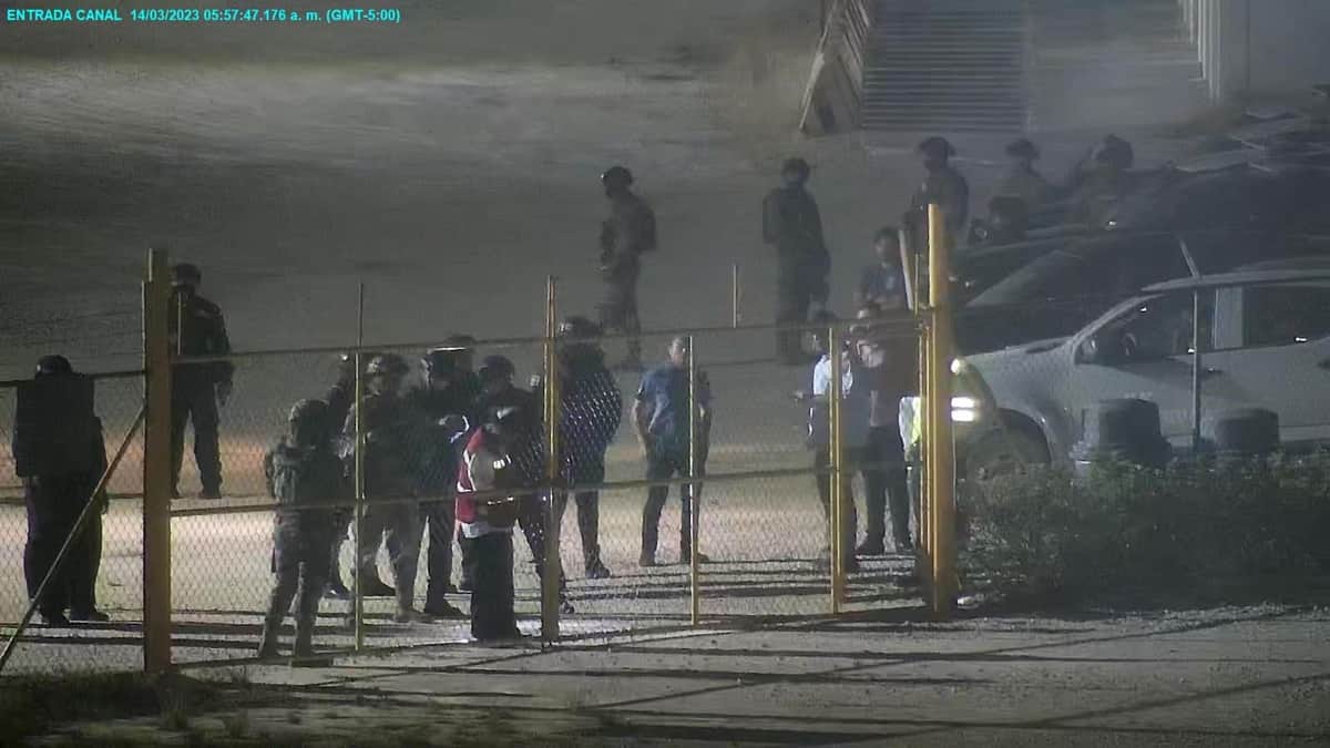 Denuncian toma de terminal marítima de ‘Calica’ por el Ejército Mexicano