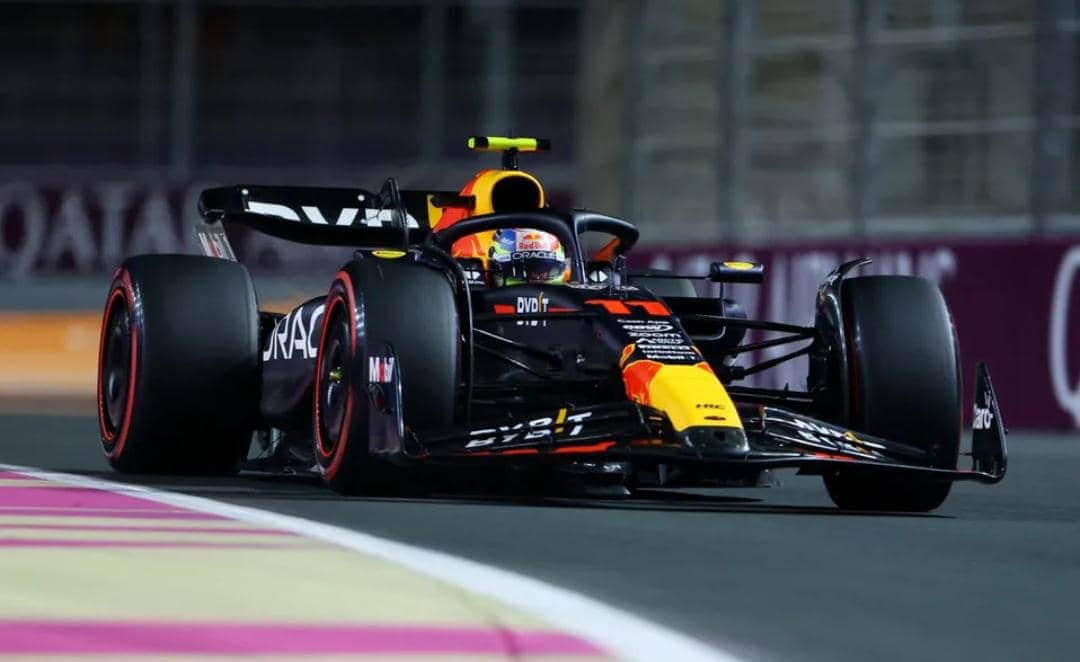 ¡Dominio mexicano! Checo Pérez se quedó con la pole del GP de Arabia Saudita