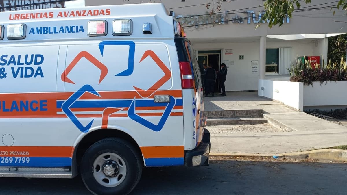 Atacan a balazos a pareja de motociclistas en Tulum; mujer sale herida