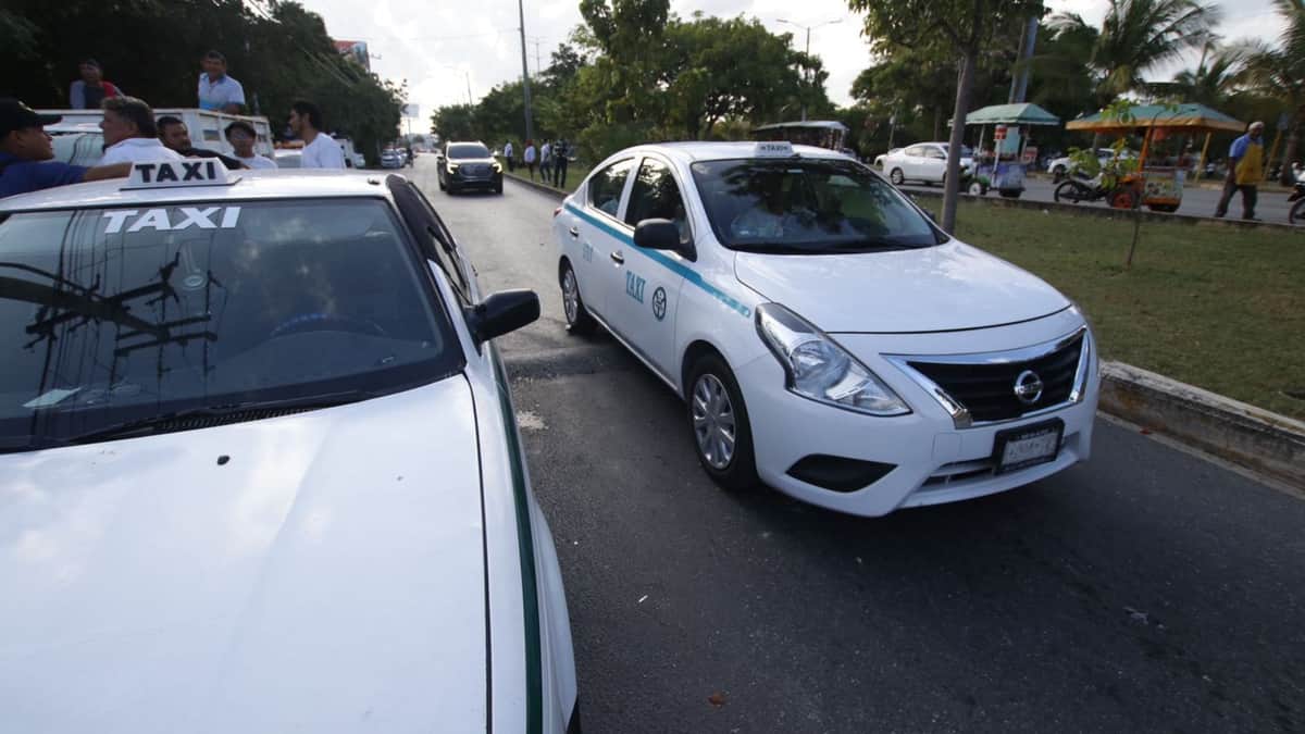 Inician taxistas de Playa del Carmen depuración de 41 ‘malos elementos’