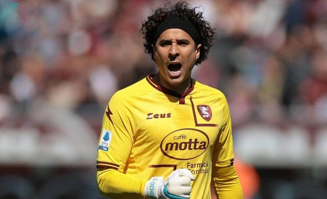 Con atajadas, Guillermo Ochoa evitó que el Napoli se coronara campeón en Italia