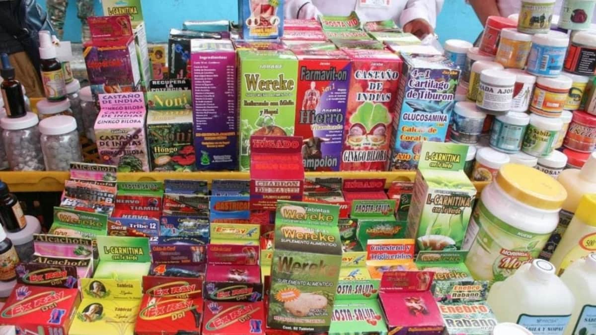 Pide Cofepris no comprar los productos milagro que se venden en tianguis y comercios