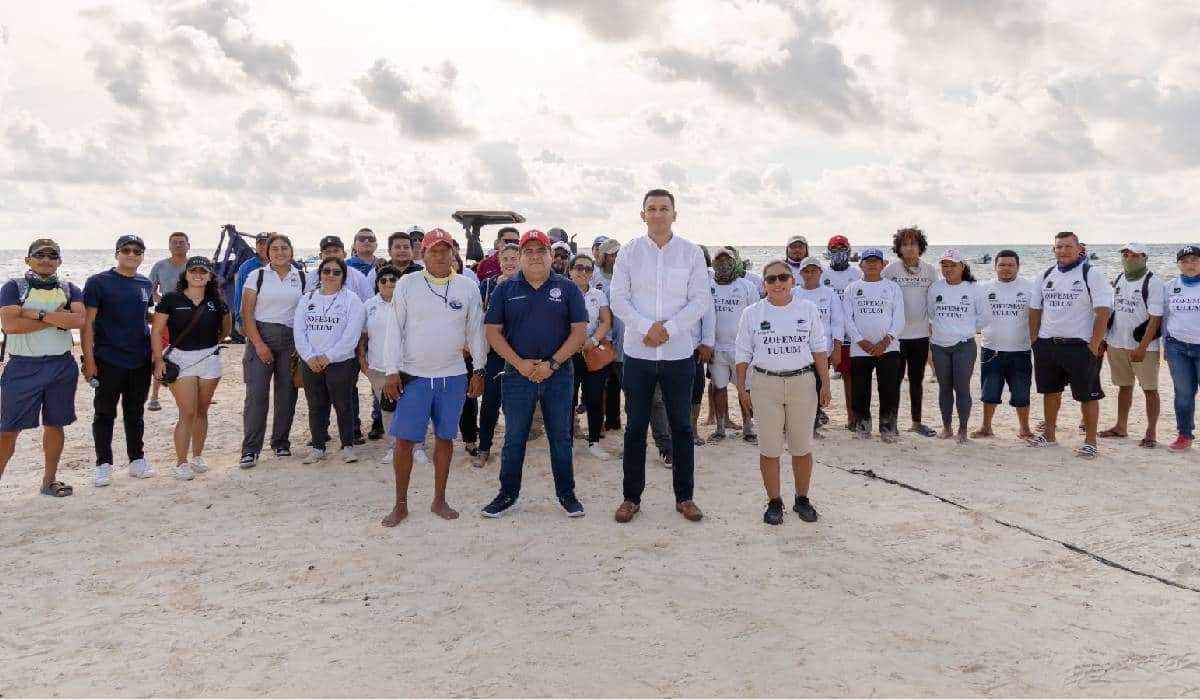 Inicia limpieza de playas en Tulum