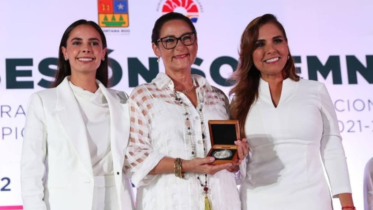 Margarita Álvarez Cantarell, de Cancuníssimo, gana medalla Sigfrido Paz Paredes