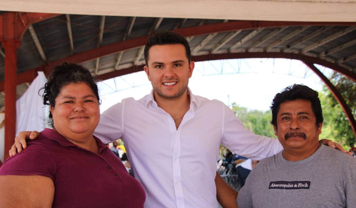Las mujeres son el corazón de Quintana Roo: Pablo Bustamante