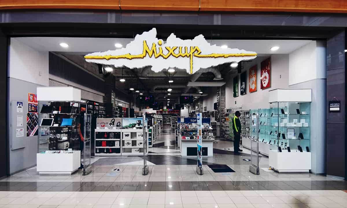 Video: Sujetos roban la tienda Mix Up en Cuautitlán Izcalli, Edomex