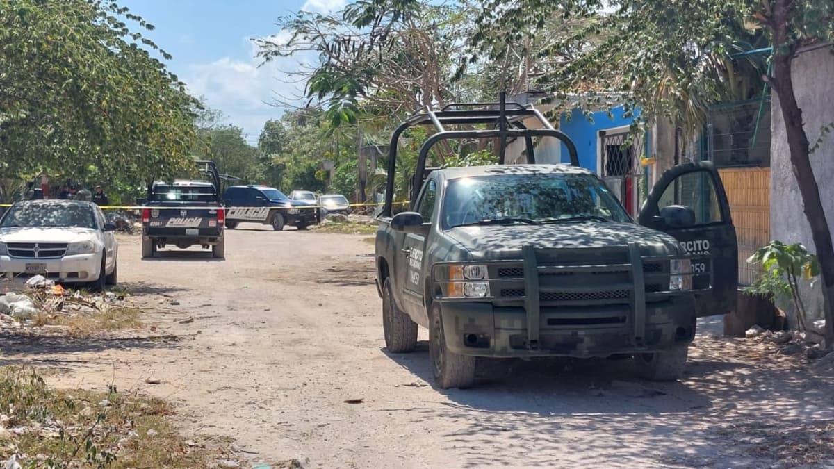 Hombre herido de bala dispara contra policías en el fraccionamiento In House de Playa del Carmen