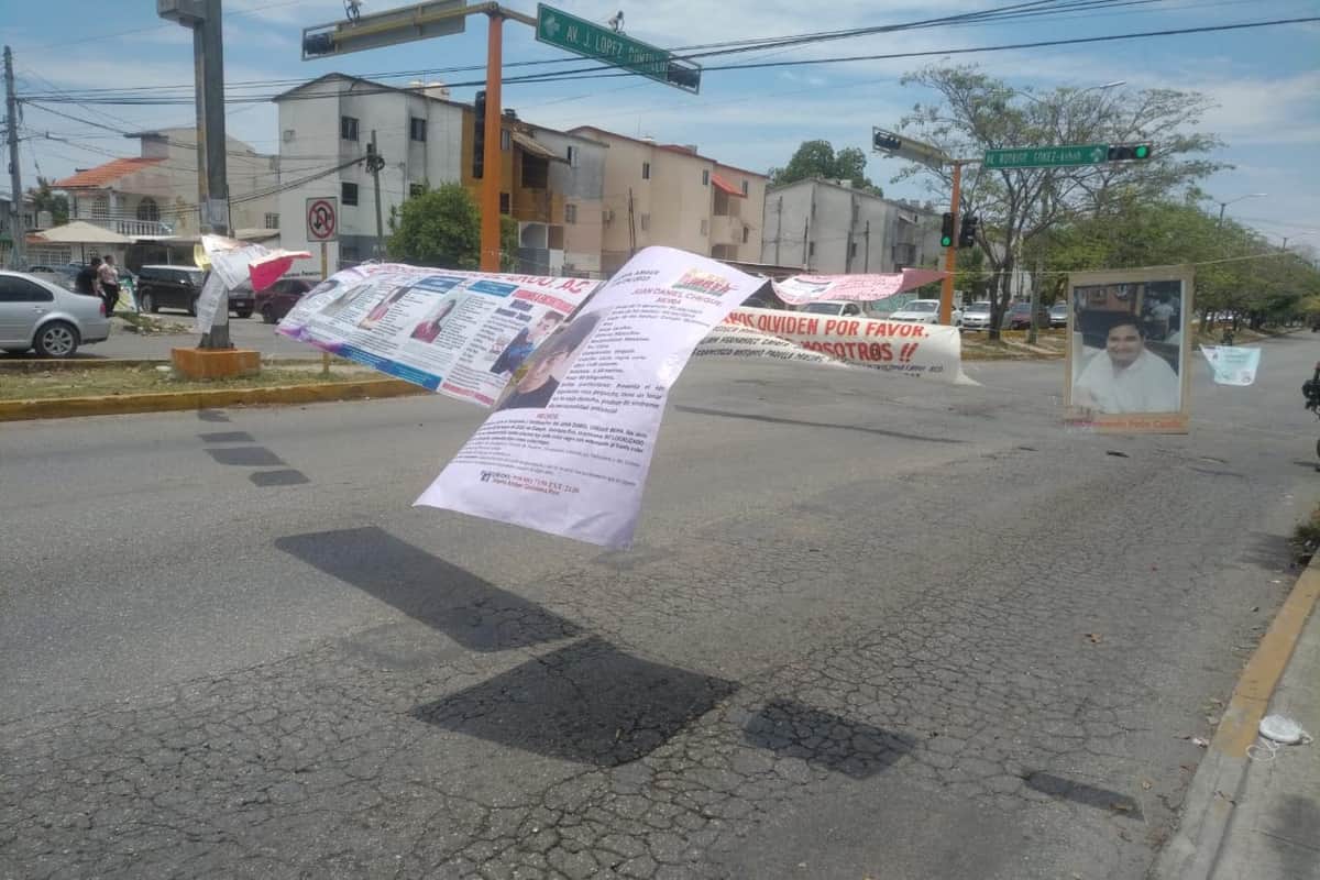 Cierran calles Madres Buscadoras durante audiencia de esposa del taquero; fue vinculada a proceso