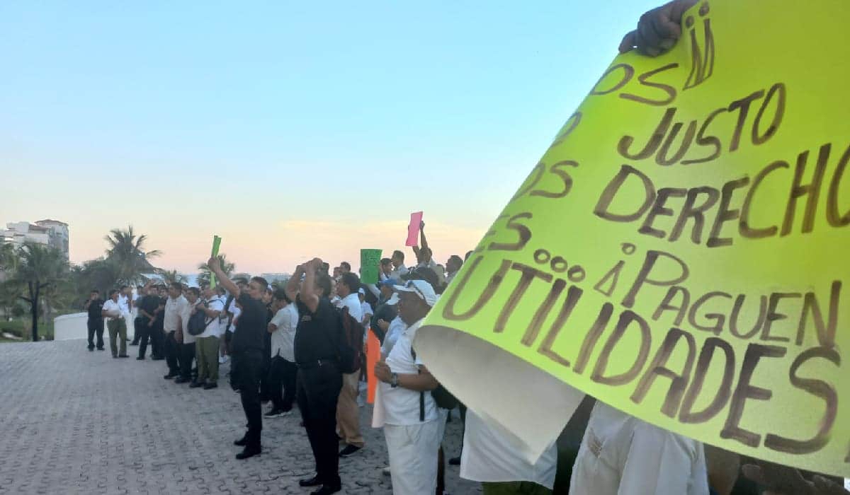 Paro de brazos caídos en Hotel Paradisus Cancún; empleados exigen el pago de utilidades