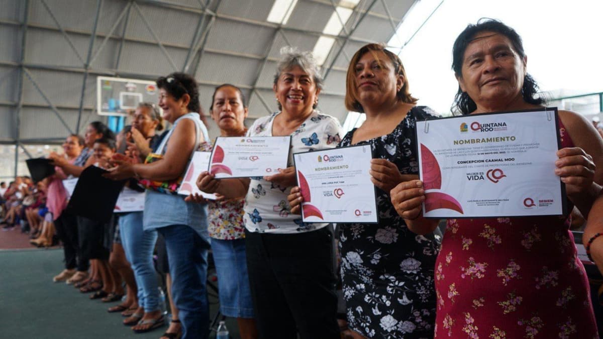 Mujeres reafirman su compromiso de cuidar los Programas del Bienestar: Pablo Bustamante