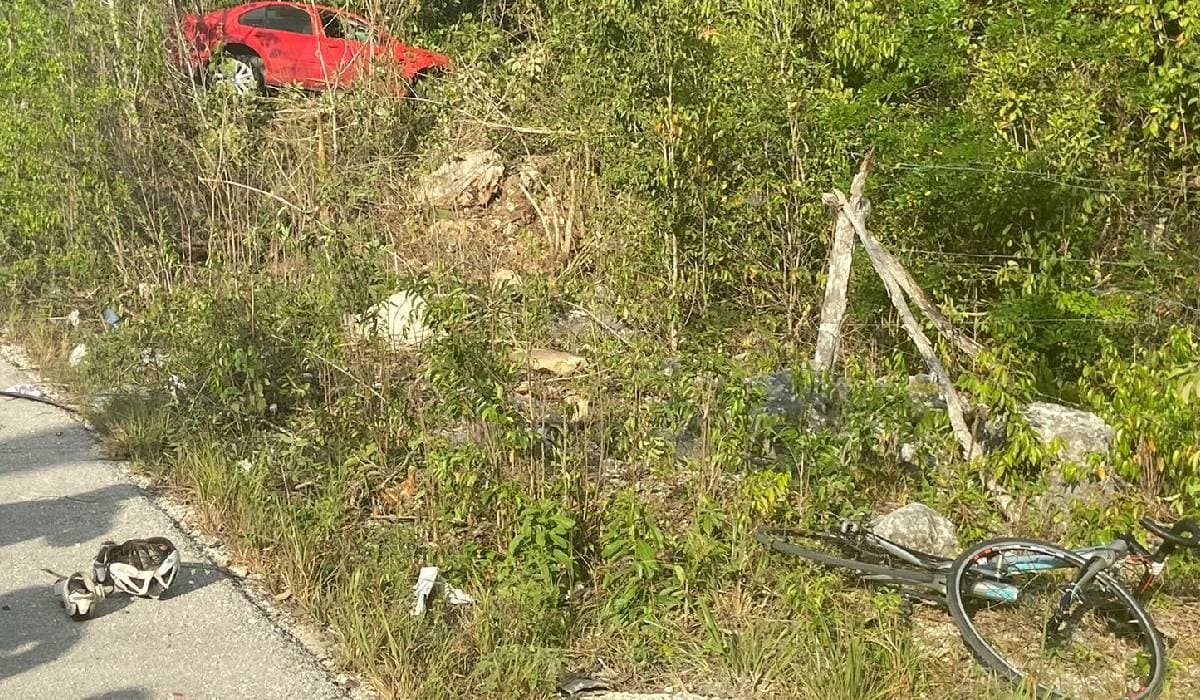 Arrolla automovilista a dos ciclistas en la avenida Guayacán de Cancún; uno muere