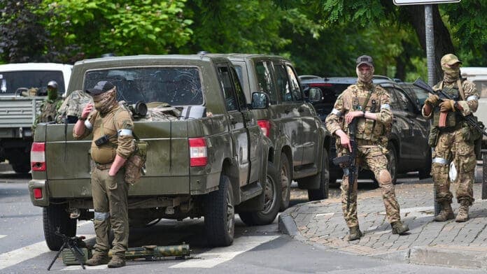 Grupo Wagner acepta propuesta para detener el avance de sus tropas en Rusia