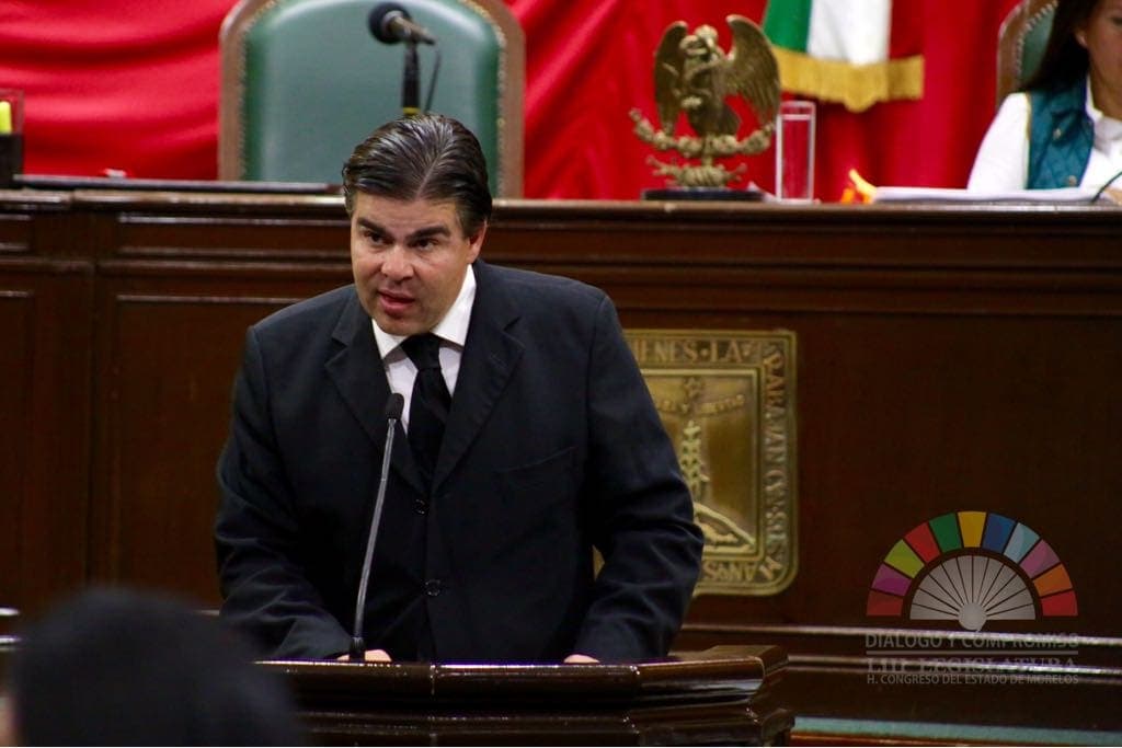 Atacan a balazos a Javier Estrada, dirigente del Partido Verde en Morelos; lo reportan grave