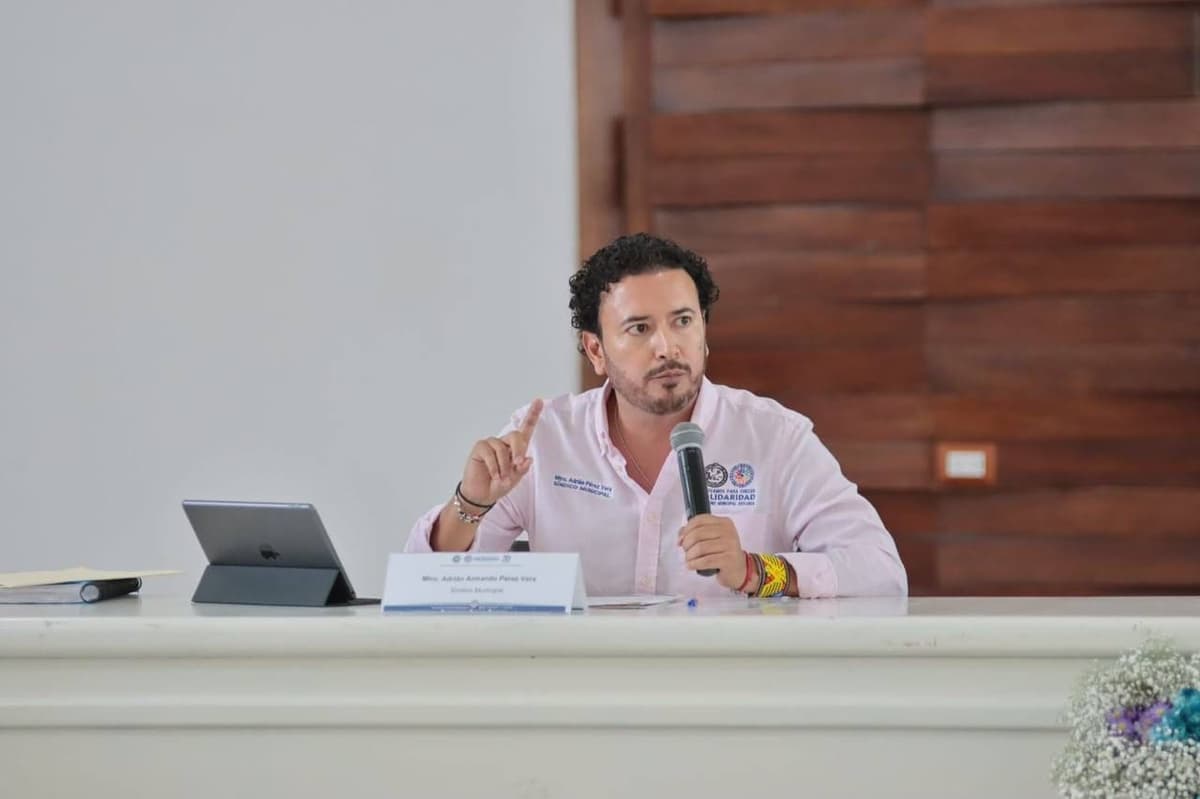 Paraderos dignos para la ciudadanía: Adrián Pérez Vera, síndico de Solidaridad