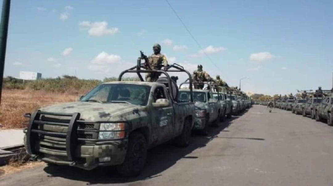 Vuelca camión de la Sedena; mueren 3 militares y 20 quedan lesionados