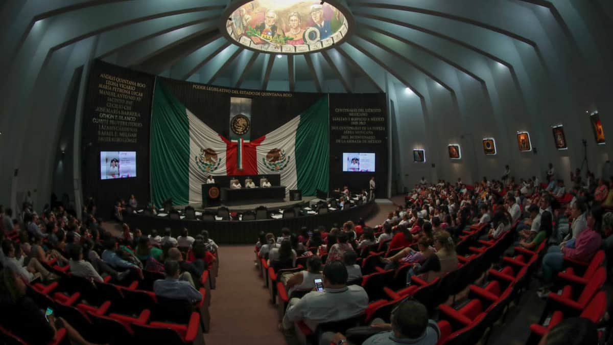 Baja productividad de diputados; trabajan más para las redes sociales: Observatorio Legislativo