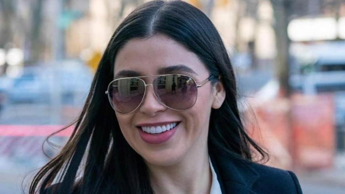 Sale de la cárcel Emma Coronel, esposa del "Chapo" Guzmán; estará bajo arresto domiciliario
