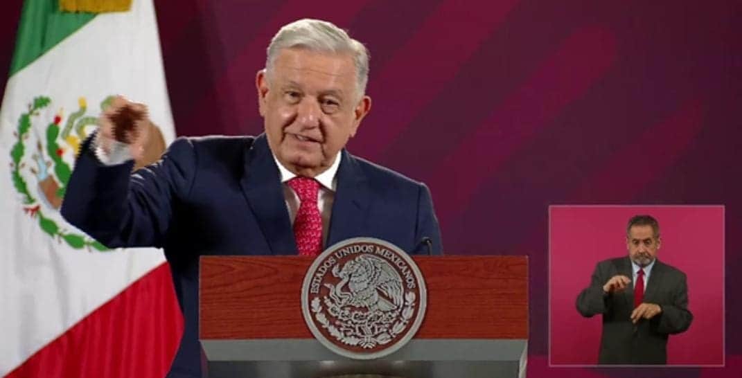 Video: AMLO felicita a la gente por ir a votar y a los perdedores por aceptar sus derrotas