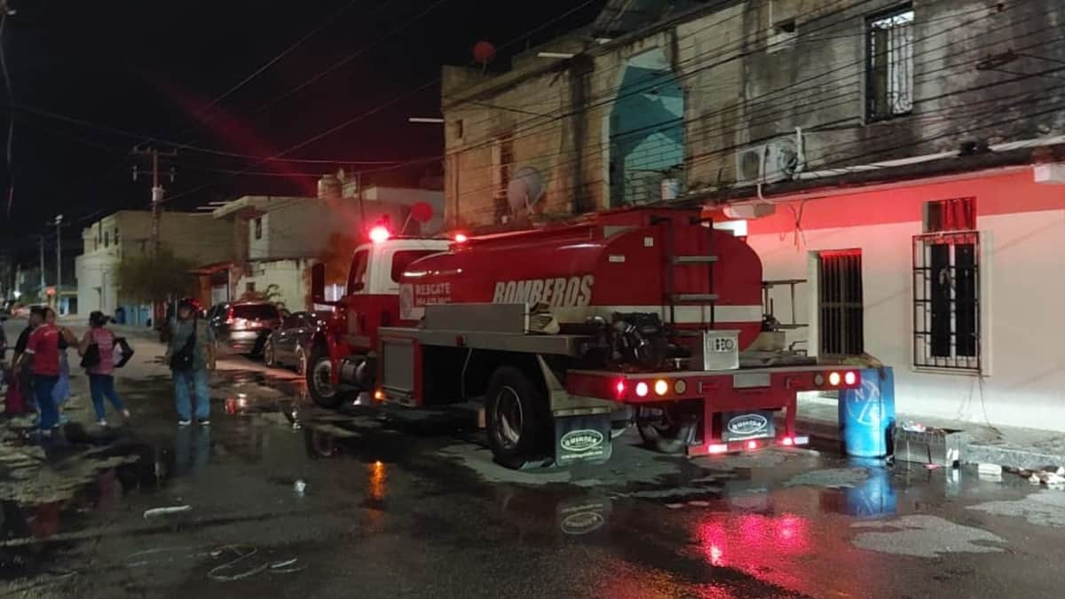 Se incendia departamento abandonado en Playa del Carmen