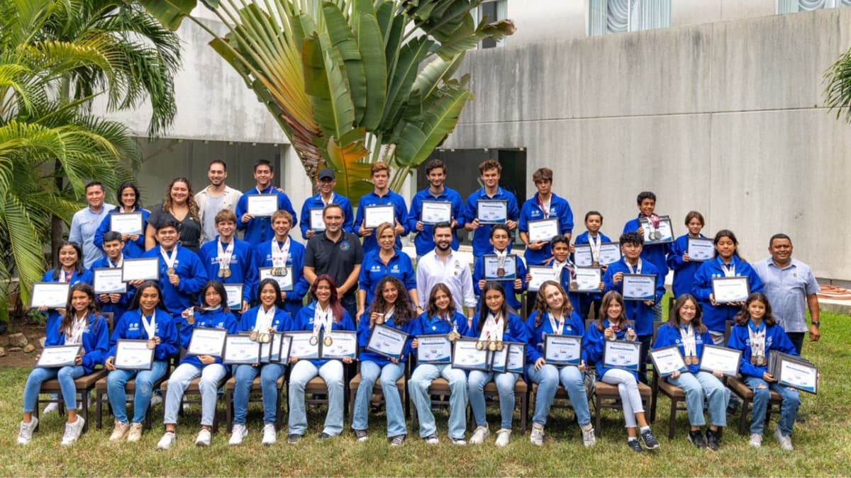 Lili Campos reconoce a los medallistas solidarenses de los Nacionales CONADE 2023