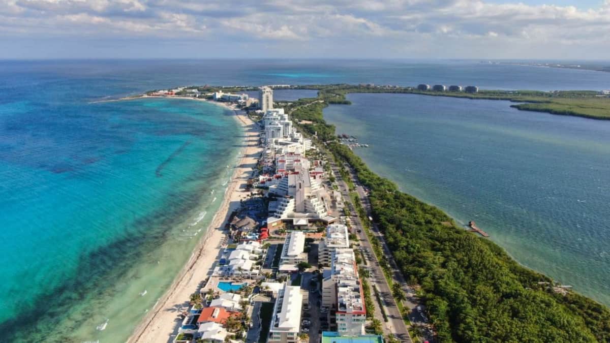 Cancún, dentro de los 10 destinos favoritos, para el turismo estadounidense en este verano