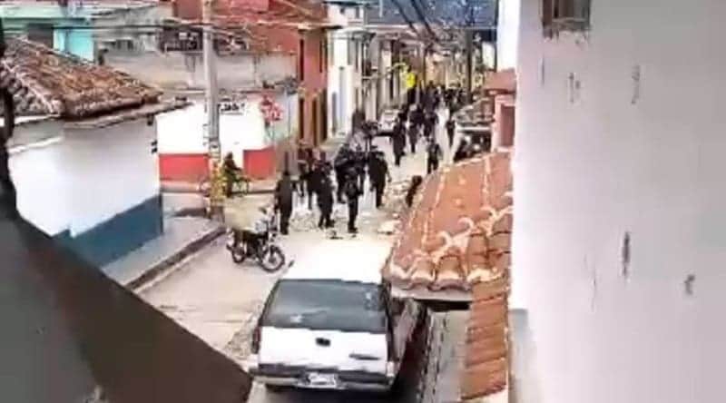 Video: “Los Motonetos” provocan disturbios en Chiapas; hay 2 heridos y 12 detenidos