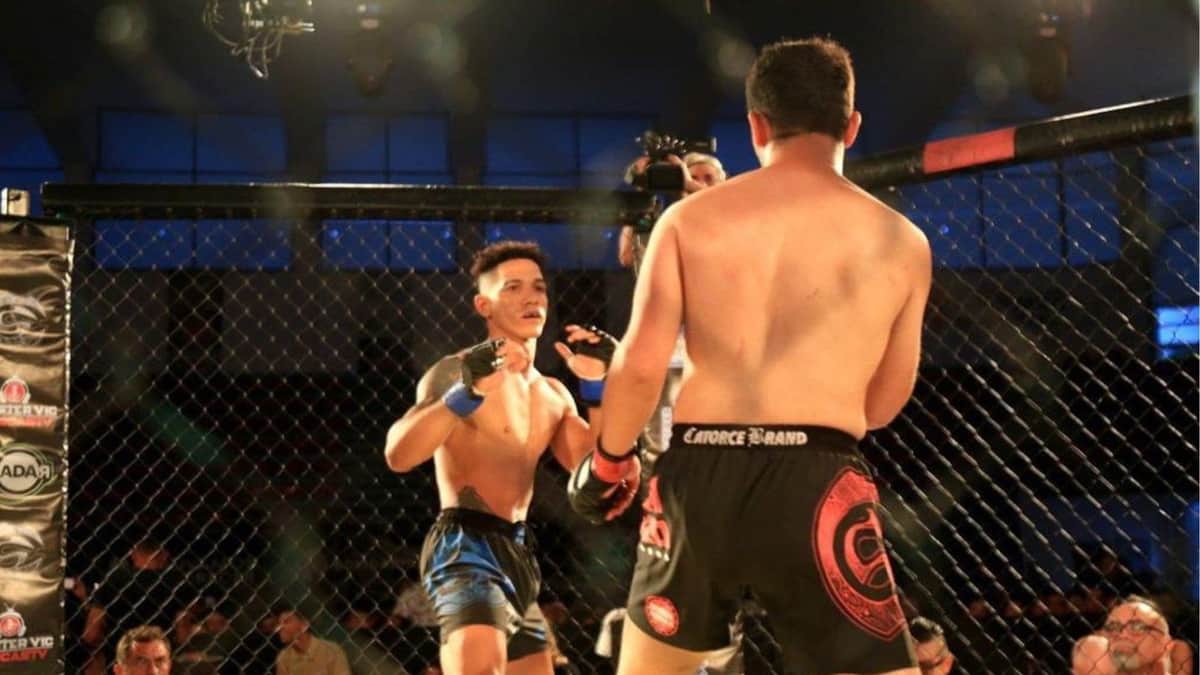 Espectacular función de MMA México en Playa del Carmen