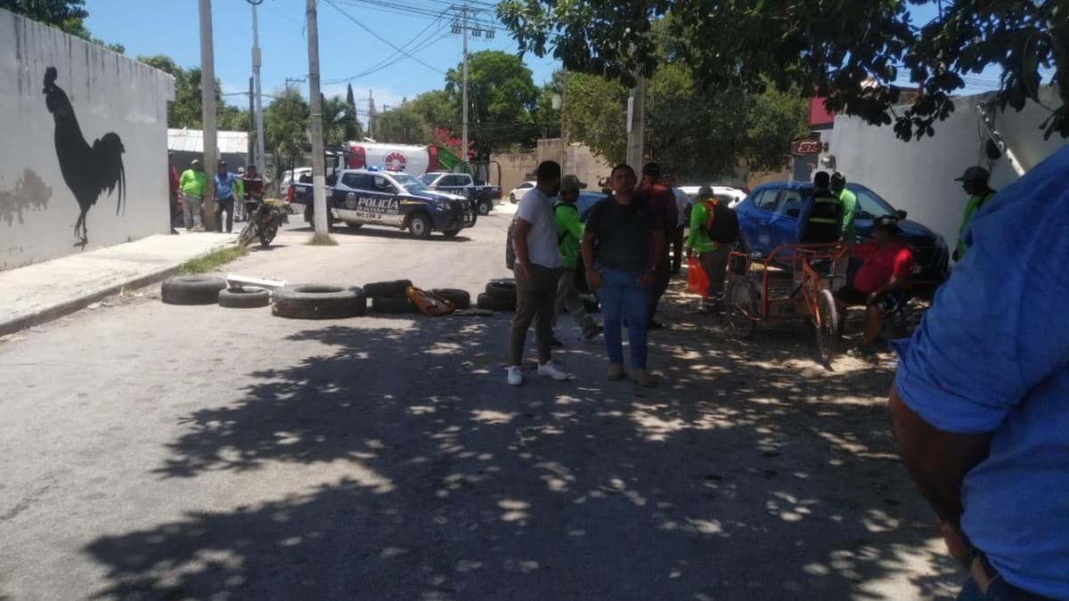 Se levanta el bloqueo; camiones de basura ya pueden ingresar al antiguo relleno sanitario de Cancún