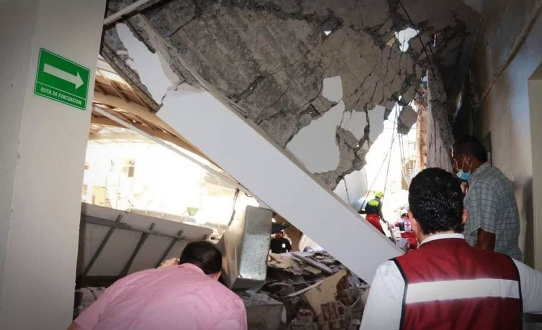 Video: Colapsa domo del Colegio Antonio Repiso en Ciudad Victoria, Tamaulipas