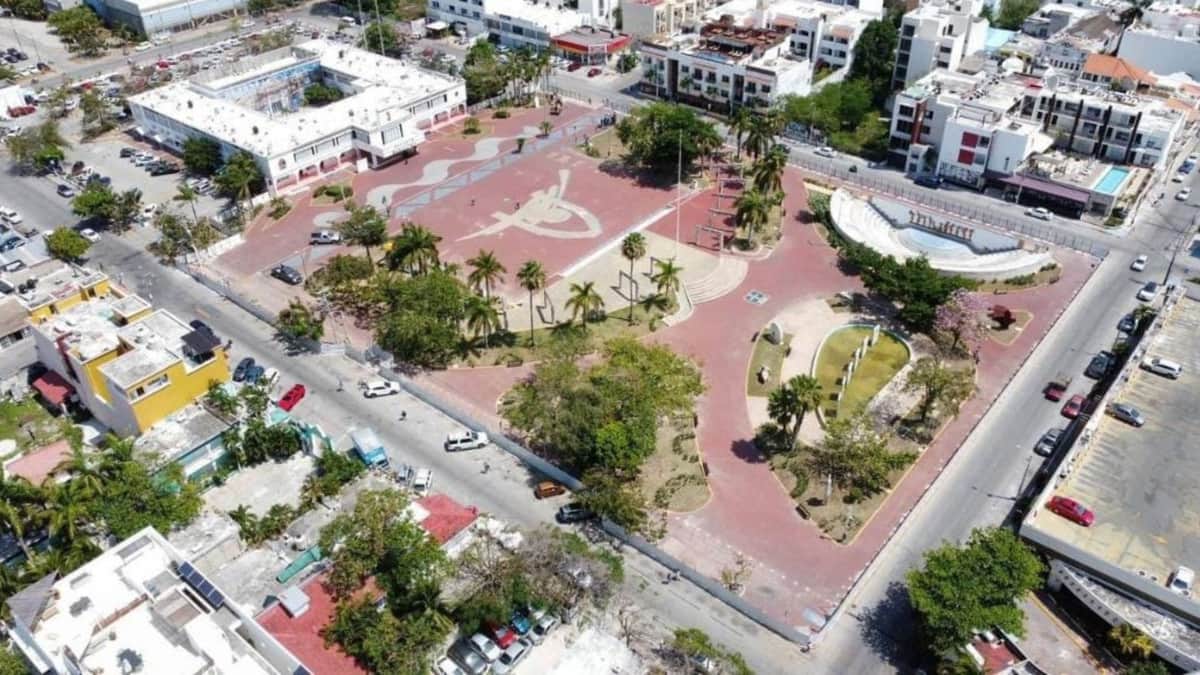 Plaza 28 de julio estará al 70% para el aniversario de Playa del Carmen