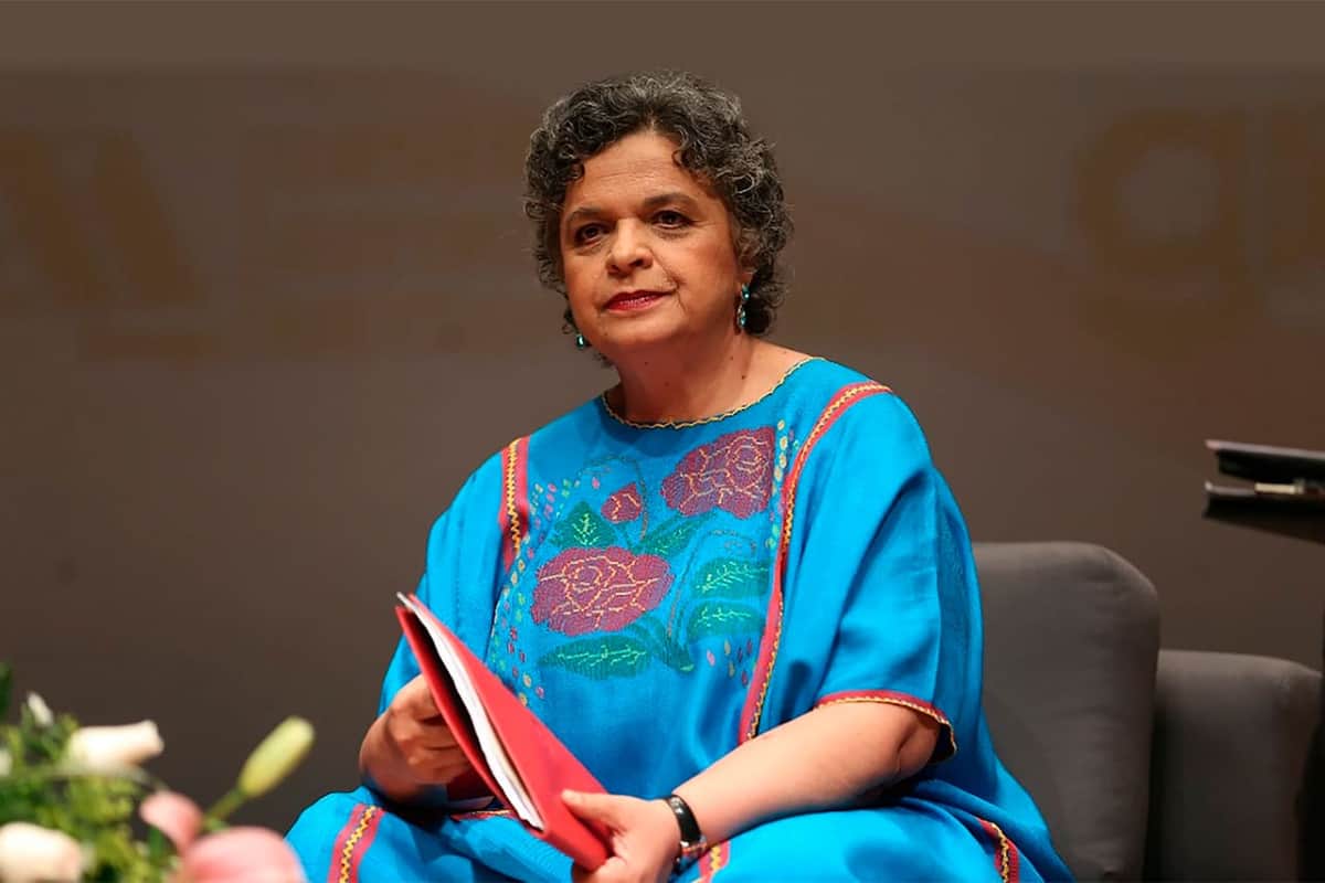 Beatriz Paredes reconoce que encuesta no le favorece y respalda a Xóchitl Gálvez