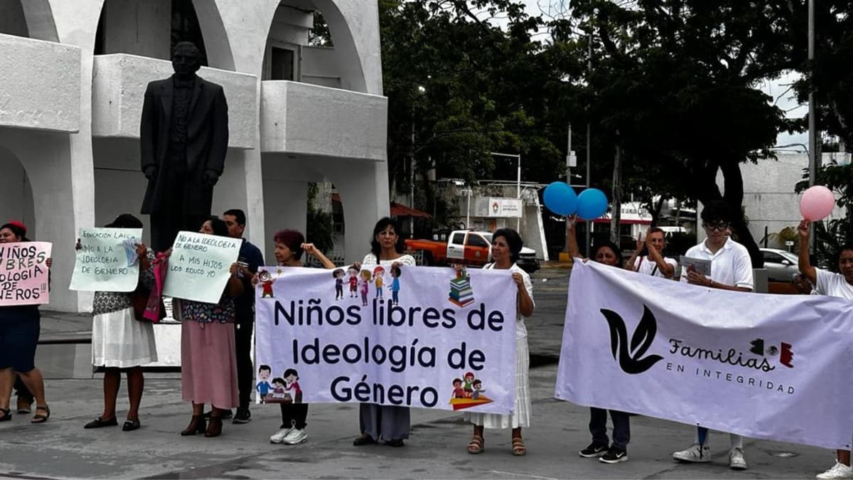 Asociaciones religiosas se manifestarán el fin de semana contra los libros de texto
