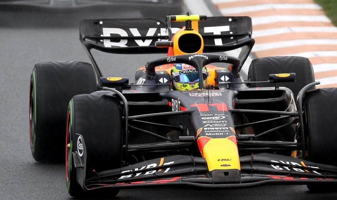 Video: "Checo" Pérez acaba en cuarto sitio en un lluvioso Gran Premio de Países Bajos