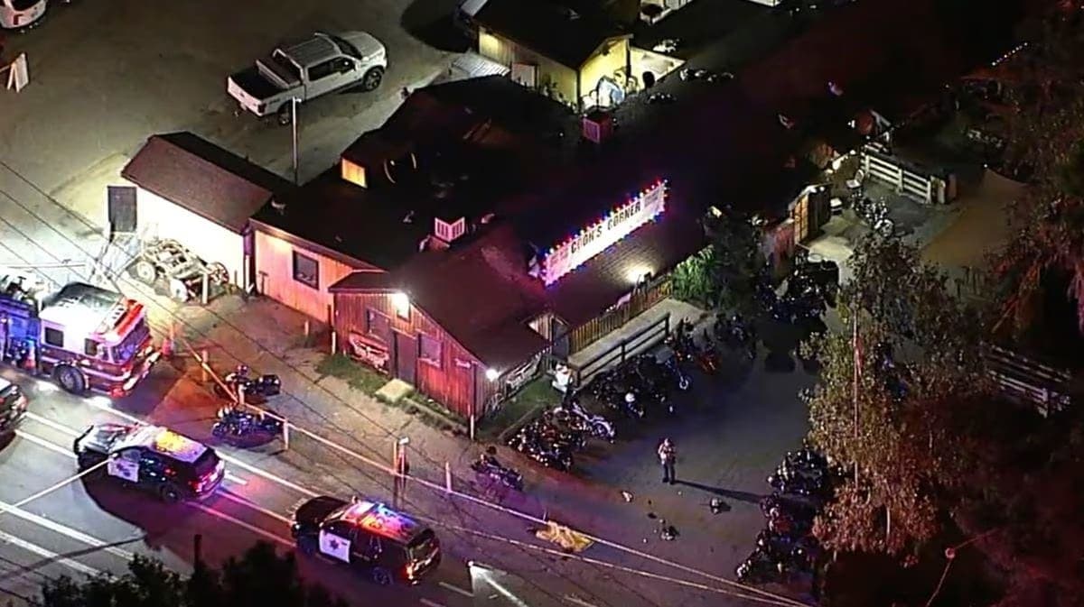 Tiroteo en un bar de California deja al menos cuatro muertos