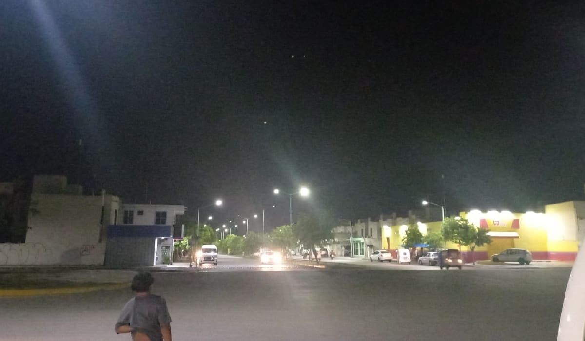 Regresa en partes electricidad al norponiente de Playa del Carmen