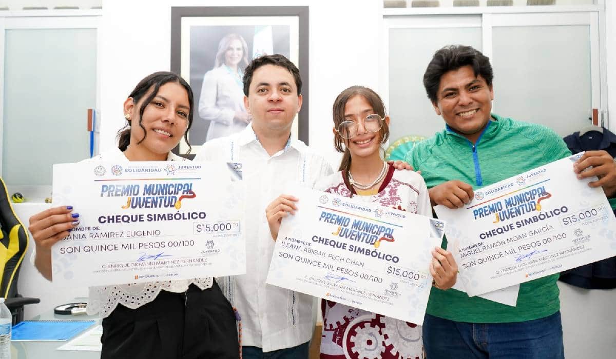 Con el Premio Municipal de la Juventud, Solidaridad reconoce logros y aportaciones a la comunidad