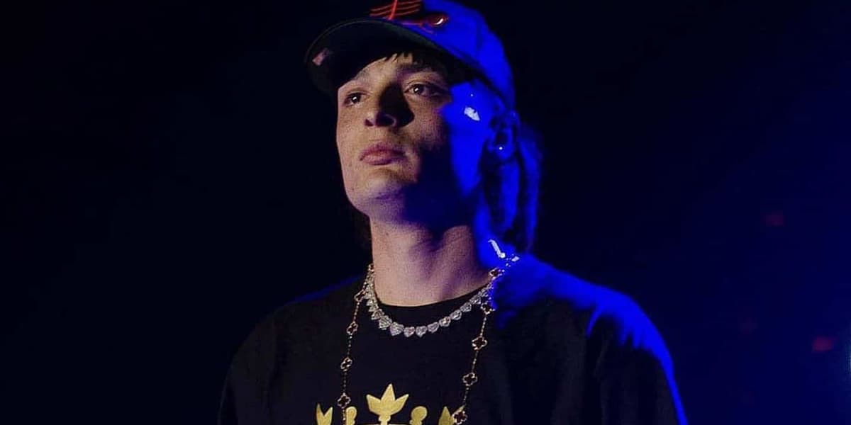 Crimen organizado amenaza a Peso Pluma por presentación en Tijuana