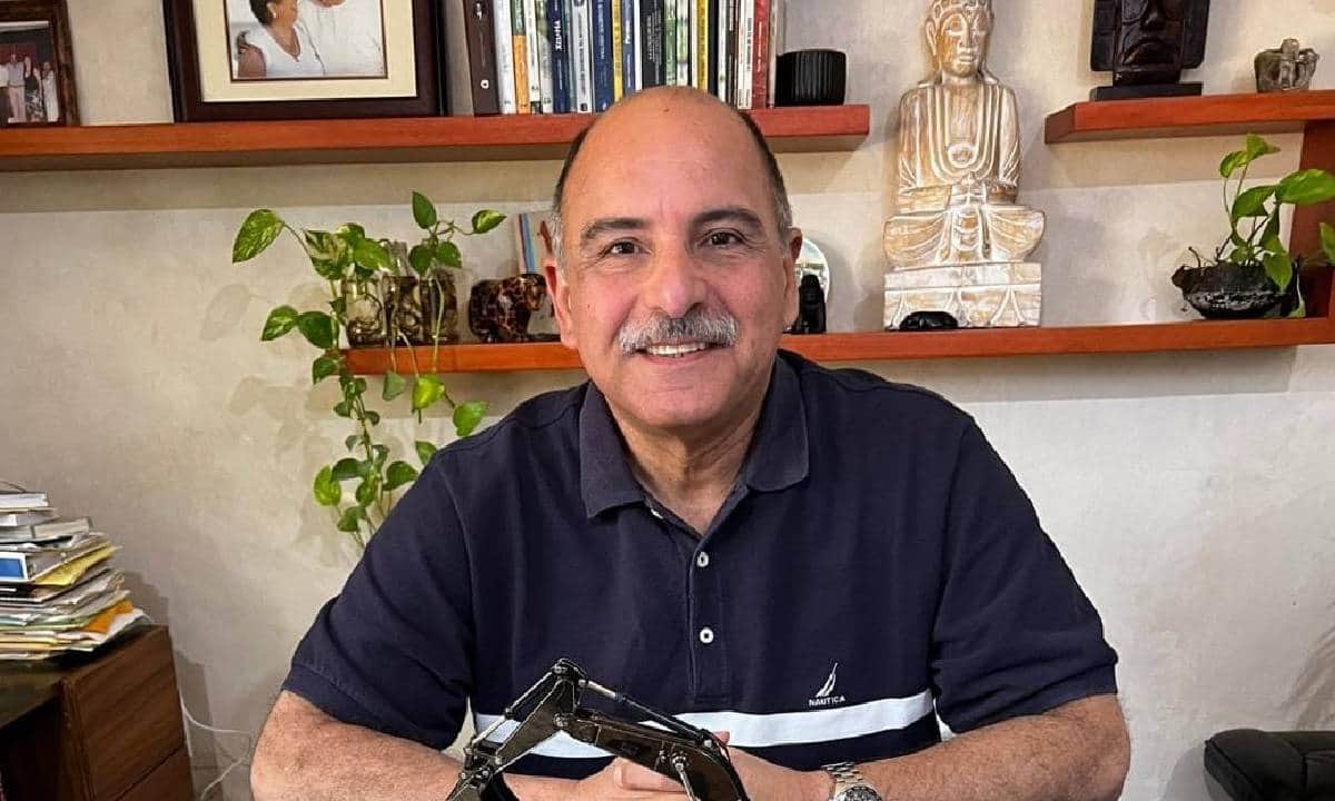 Jorge Portilla se “destapa” para la alcaldía de Tulum el mismo día del informe de la gobernadora